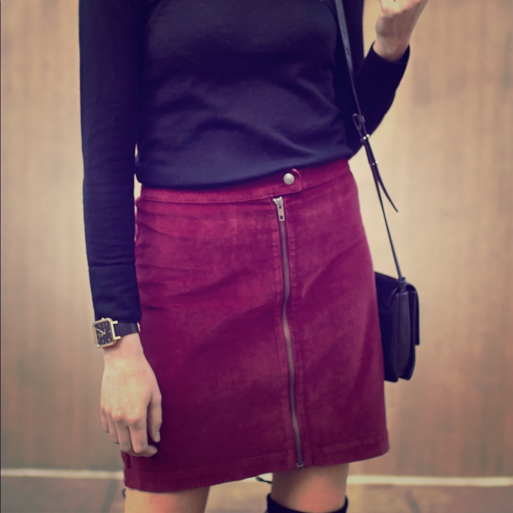 Madewell Velvet Burgundy Skirt (Size 2)